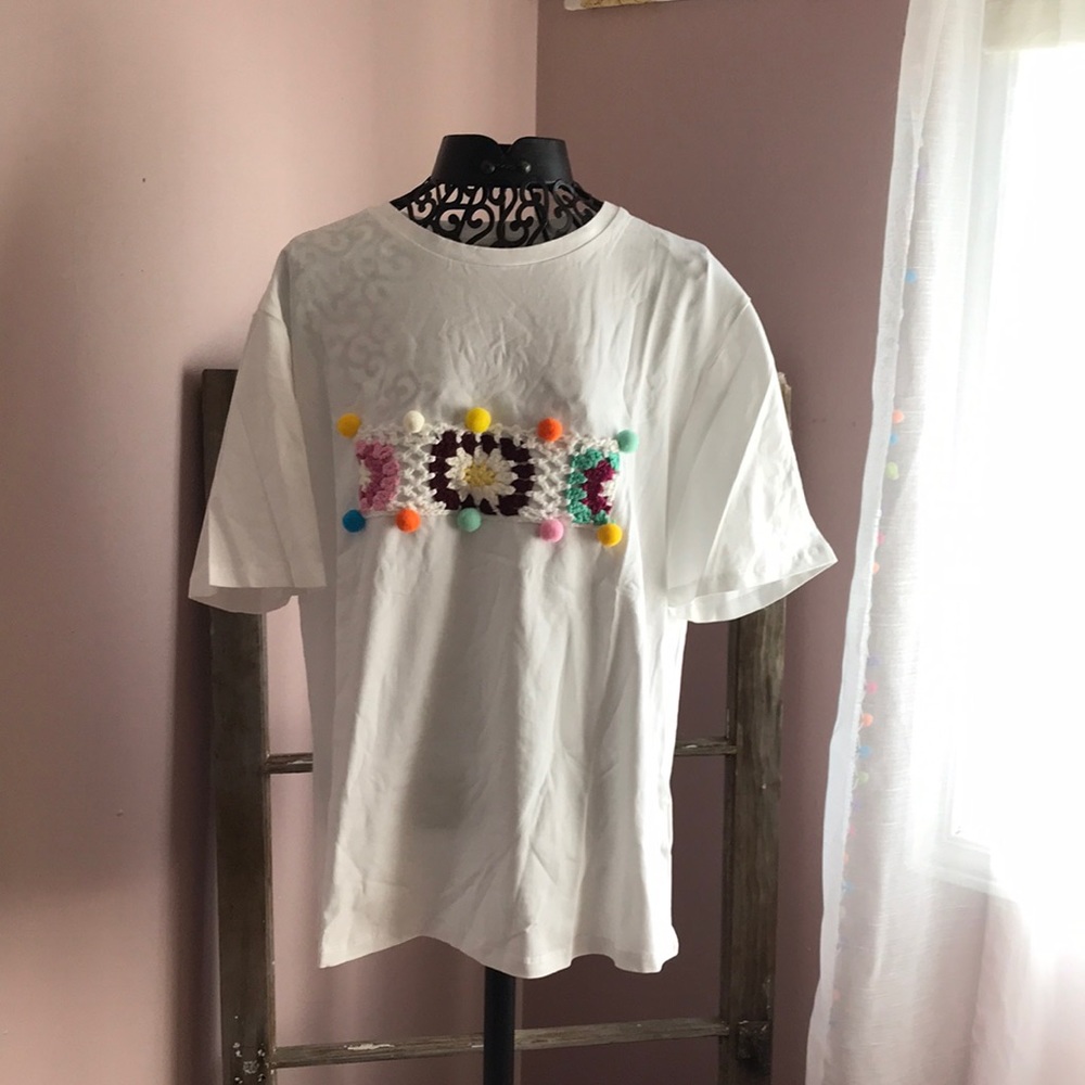 Brand new Amaryllis size medium t shirt